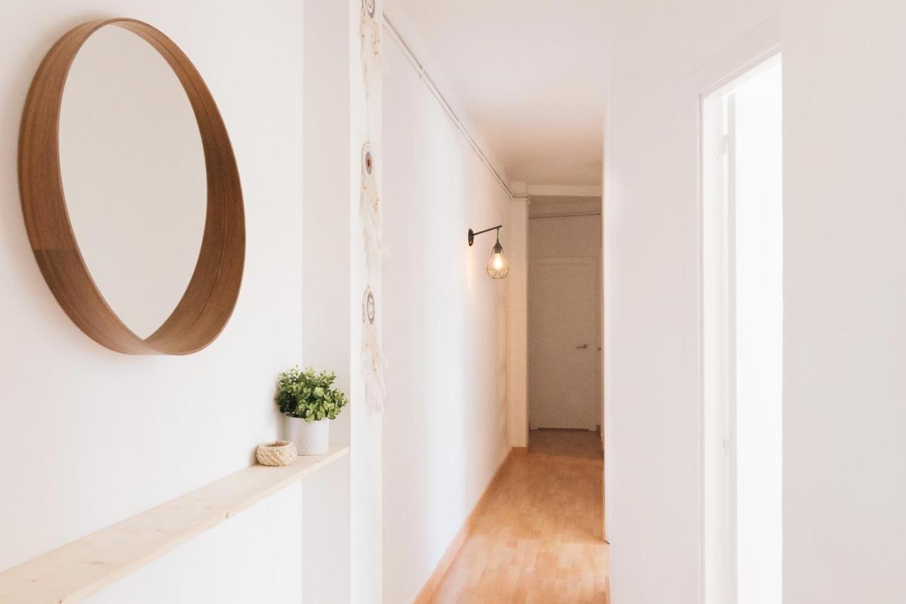 Sunny And Modern Ideal For Groups Appartement *